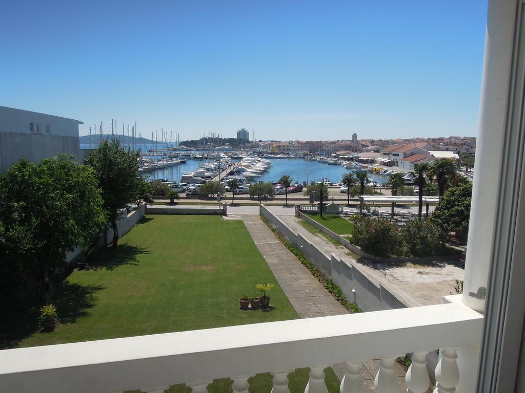 Apartment And Rooms Villa Kolonada فوديس المظهر الخارجي الصورة